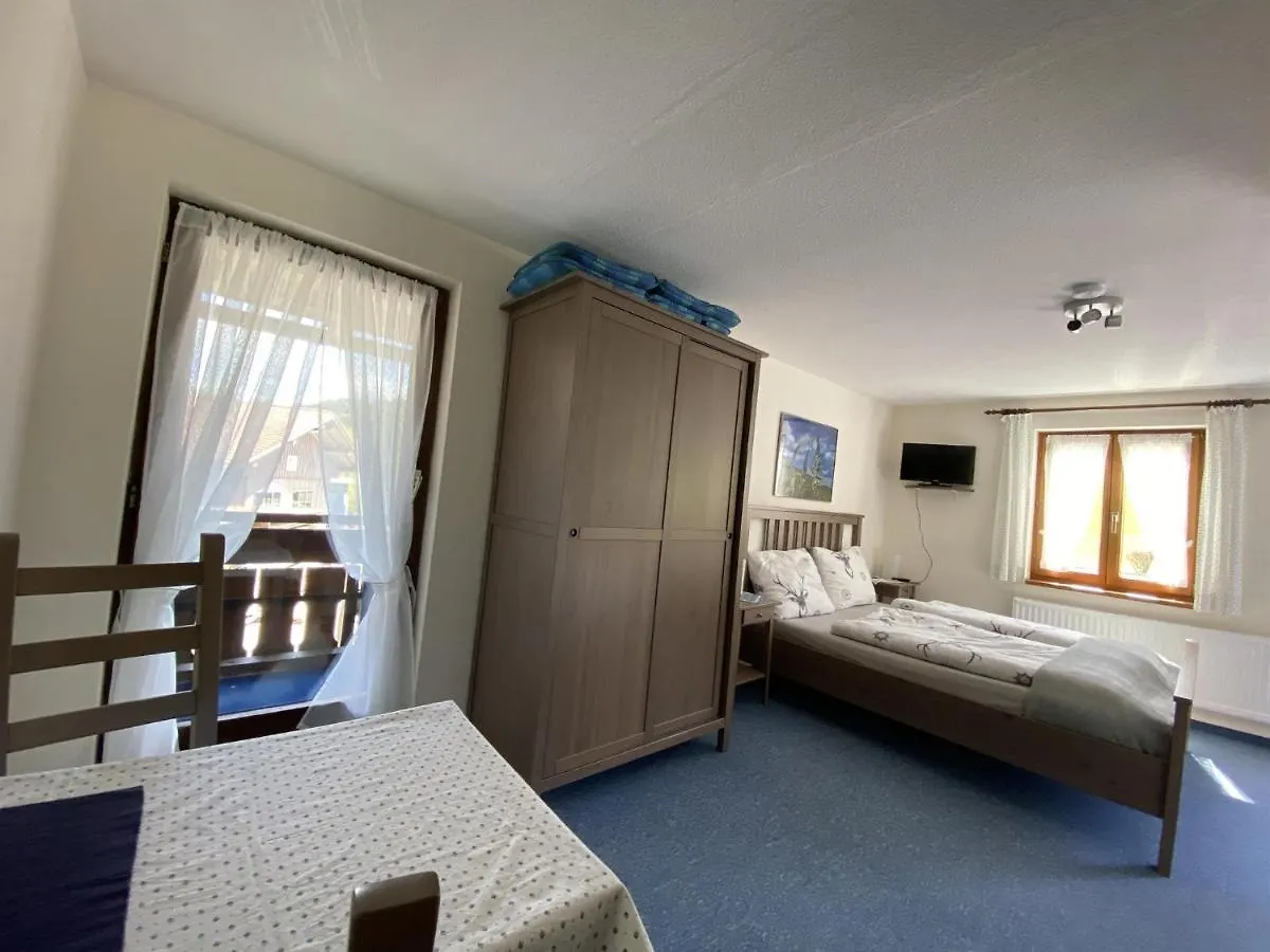 Nagelfluhhaus Hirsch Hotel Gunzesried