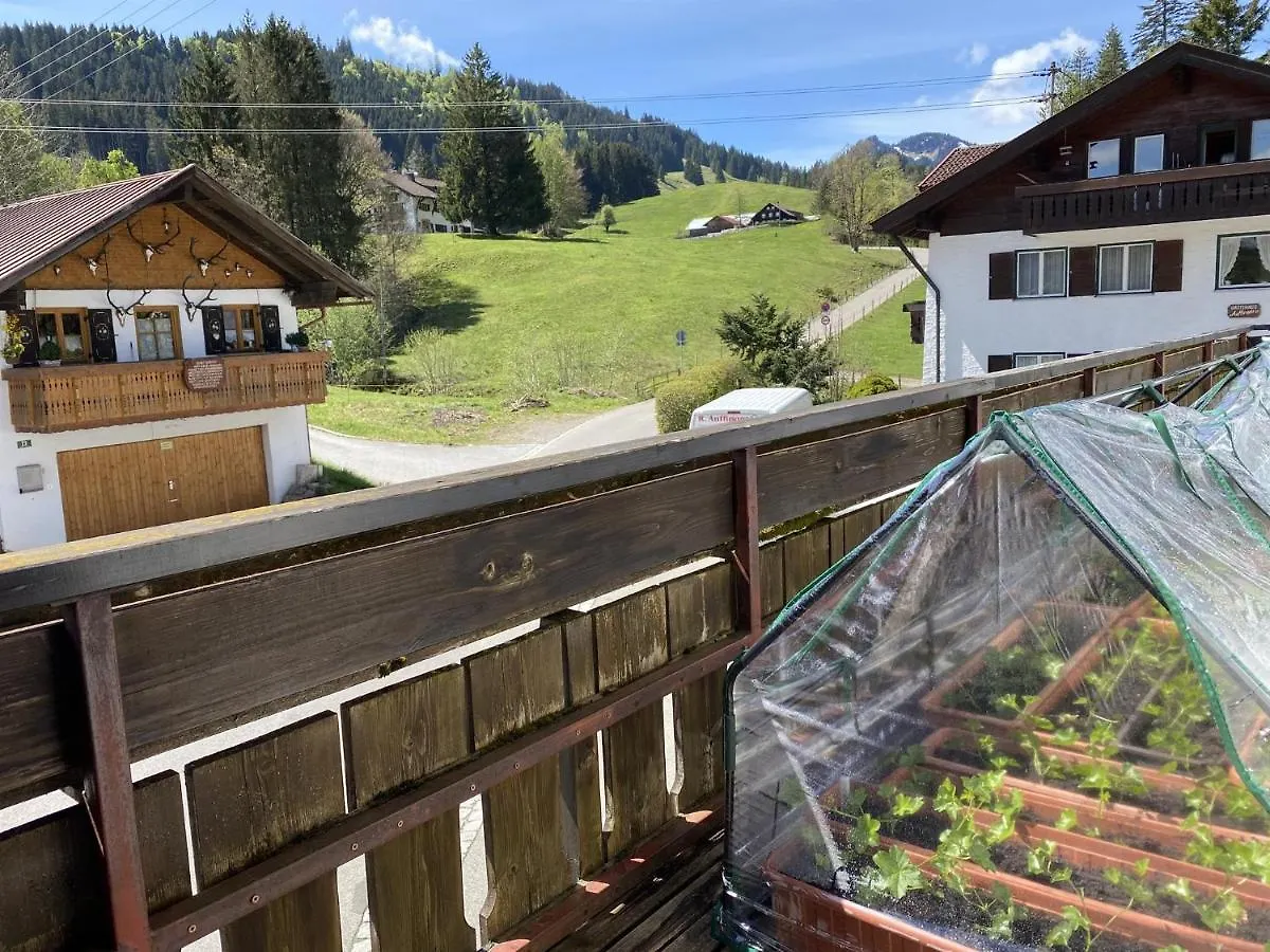 Nagelfluhhaus Hirsch Hotel Gunzesried