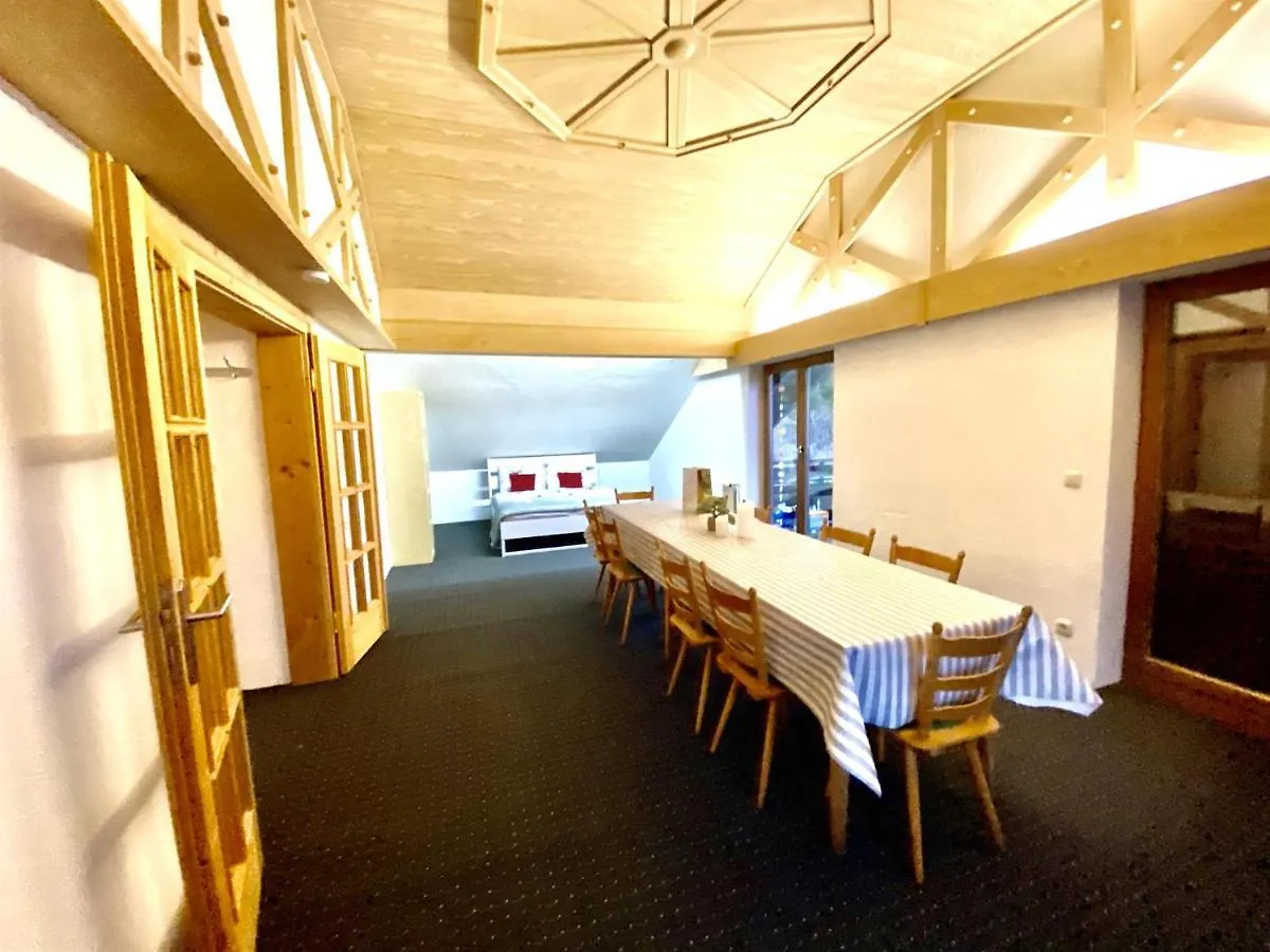 Hotel Nagelfluhhaus Hirsch à Gunzesried